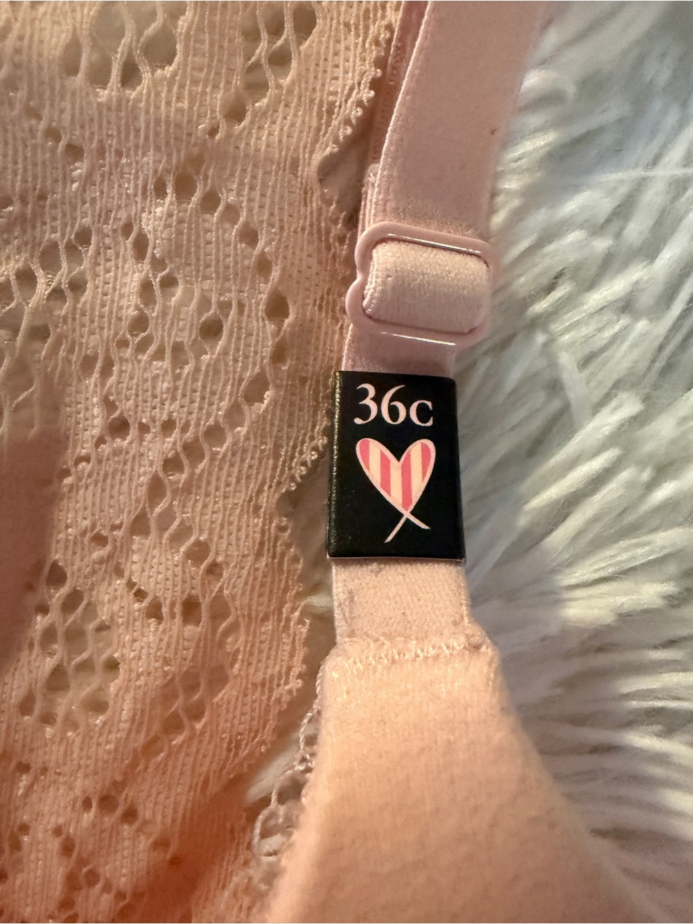 Peach Lace-Back front closure T-Shirt Bra 36C
NWT - Picture 2 of 9